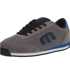 Etnies skateboard shoes